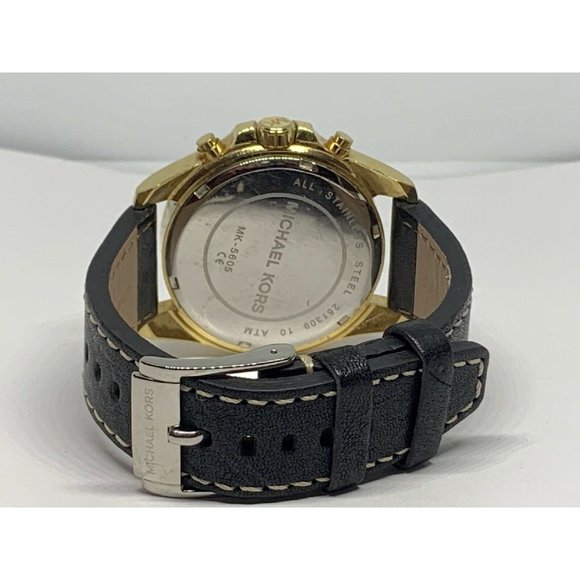 Michael Kors MK5605 Unisex Leather Analog Dial Qua main image 9